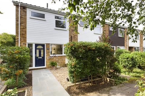 18 Gainsborough Close, Cambridge, CB4 1SY