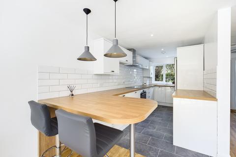 18 Gainsborough Close, Cambridge, CB4 1SY