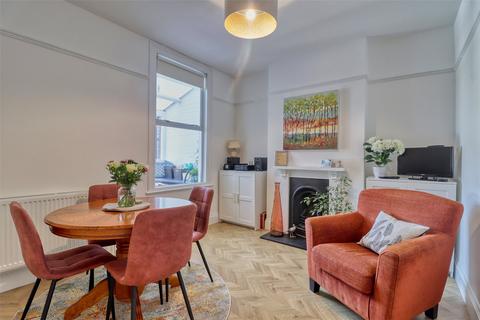 7 Broad Park Crescent, Ilfracombe, EX34 8DX