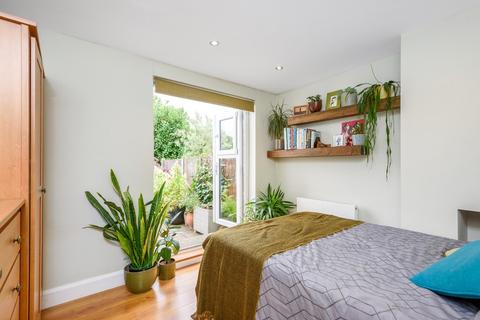 6 Moira Road, London, SE9 1SH