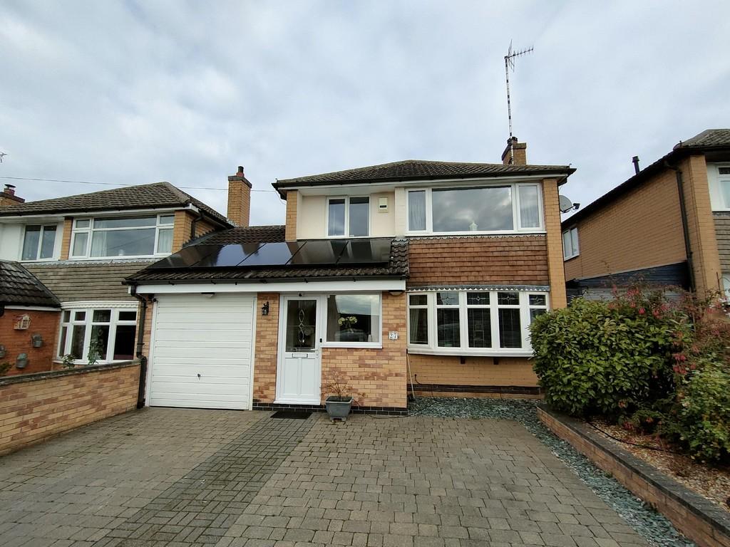 Roulstone Crescent, East Leake 3 bed detached house £340,000