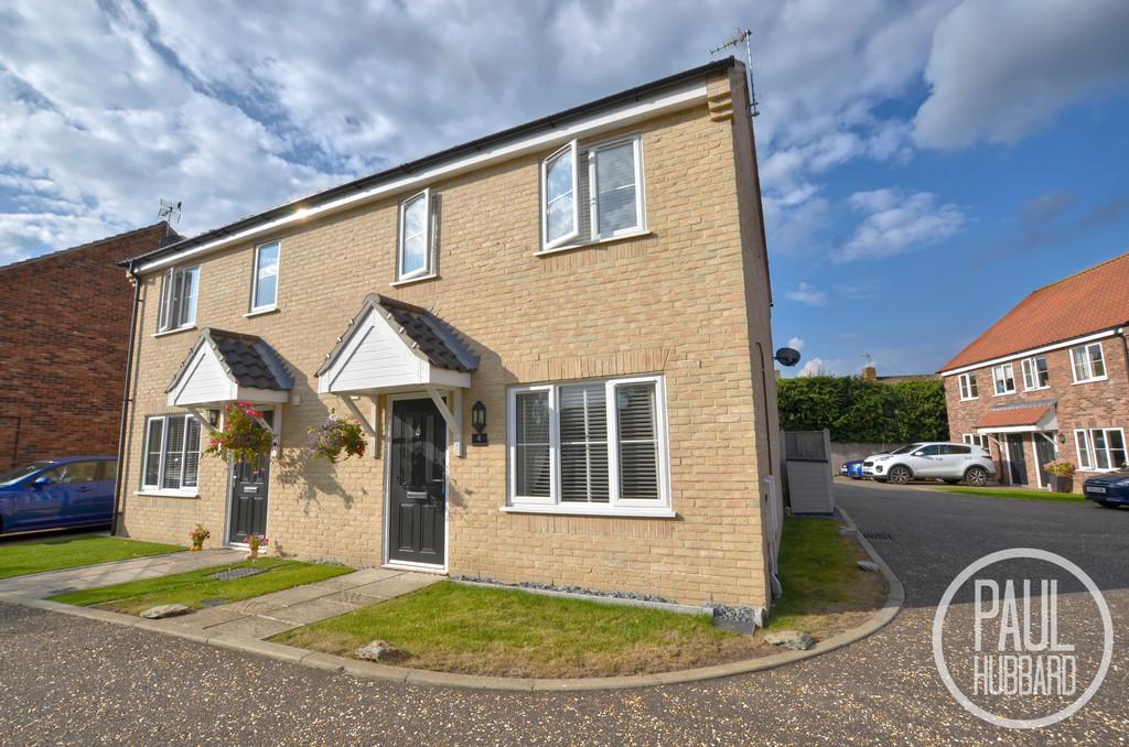 Wickfield Close, Blundeston, Lowestoft 3 bed semidetached house £230,000