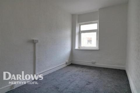 3 bedroom terraced house to rent, Wern Street, CF40