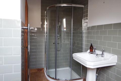 4 Back Fold, Clayton, Bradford, BD14 6BW