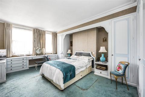 126 Aberdeen Park, London, N5 2BA