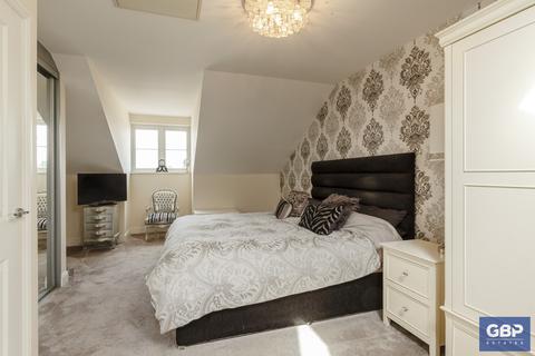 4 Mellowes Road, Hornchurch, RM11 1GF