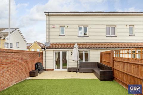 4 Mellowes Road, Hornchurch, RM11 1GF