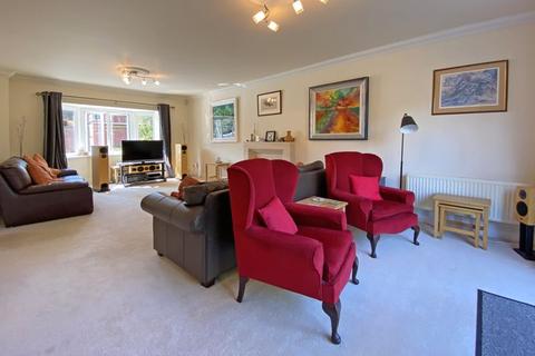 26 Couper Meadows, Exeter, EX2 7TF