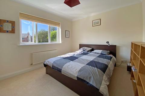 26 Couper Meadows, Exeter, EX2 7TF