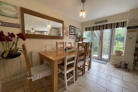 7 Brookside, Treoes, Bridgend, CF35 5DG