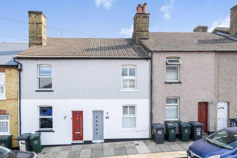 Maiden Lane, Crayford 2 bed terraced house £350,000