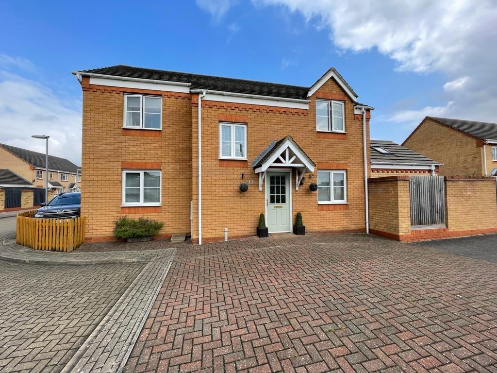 Brunel Drive, Biggleswade, SG18 4 bed detached house £495,000