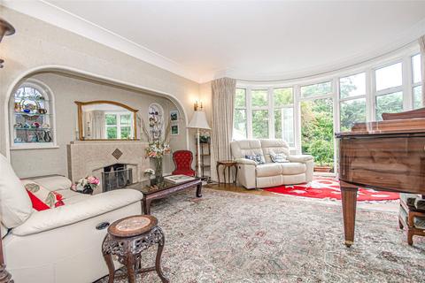 19 Beech Drive, London, N2 9NX