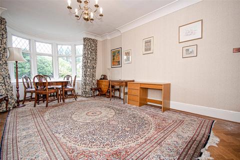 19 Beech Drive, London, N2 9NX