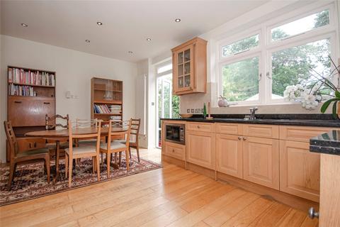 19 Beech Drive, London, N2 9NX