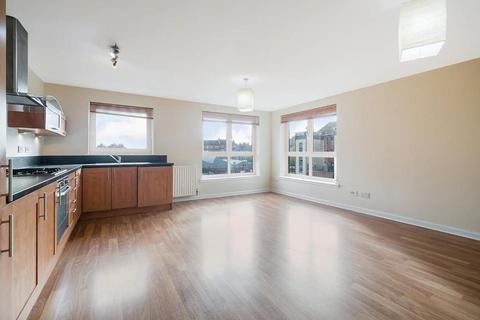 3/2, 2 Alexandra Gate, Glasgow, G31 3AY