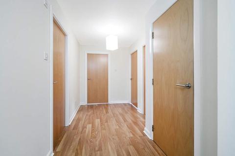3/2, 2 Alexandra Gate, Glasgow, G31 3AY