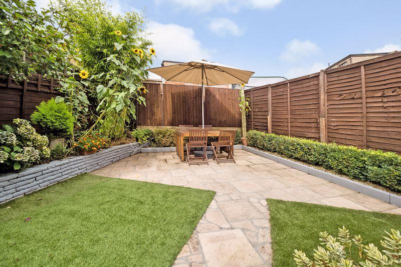Retford Road, Harold Hill, Romford 3 bed semidetached house £425,000