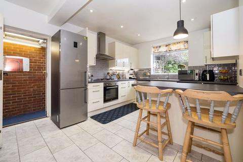 103 Retford Road, Romford, RM3 9NH
