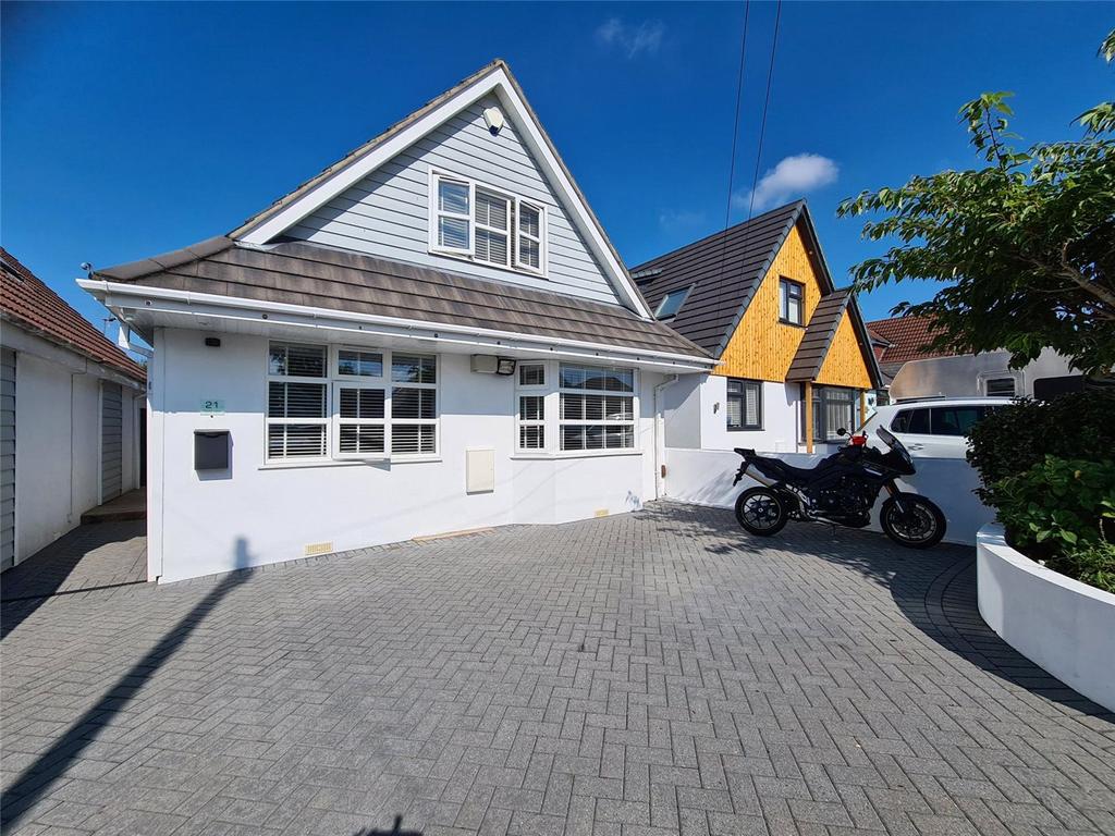 Pound Lane, Poole, Dorset, BH15 4 bed detached house £500,000