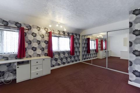 135 Araglen Avenue, South Ockendon, RM15 5DQ