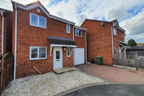 30 Billingham Close, Gloucester, GL4 4SS