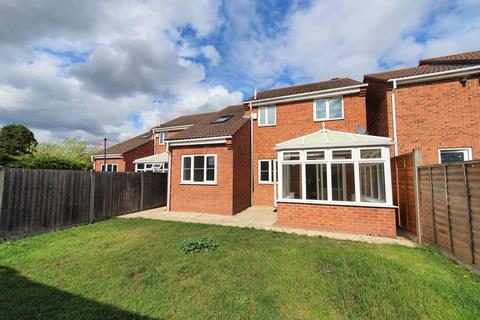 30 Billingham Close, Gloucester, GL4 4SS