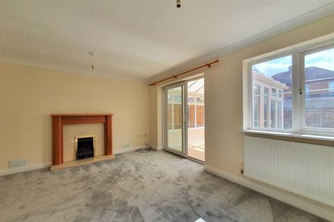 30 Billingham Close, Gloucester, GL4 4SS