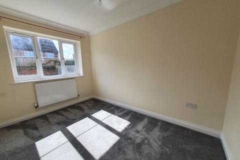 30 Billingham Close, Gloucester, GL4 4SS