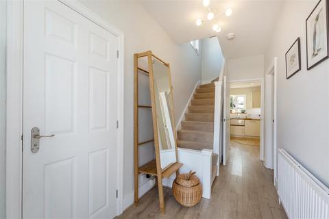 31 Harrow Road, Carshalton, SM5 3QH