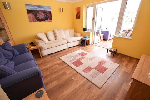 31 Bettescombe Road, Gillingham, ME8 9AY