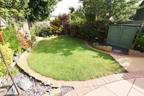 31 Bettescombe Road, Gillingham, ME8 9AY