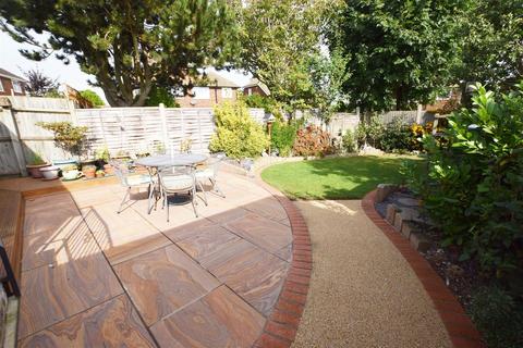 31 Bettescombe Road, Gillingham, ME8 9AY