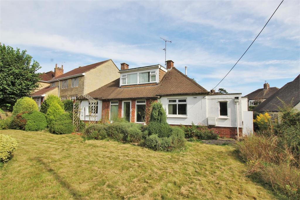 Malmesbury Road, Chippenham 4 bed detached bungalow £550,000