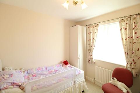 8 Ely Close, Newcastle Upon Tyne, NE7 7YP