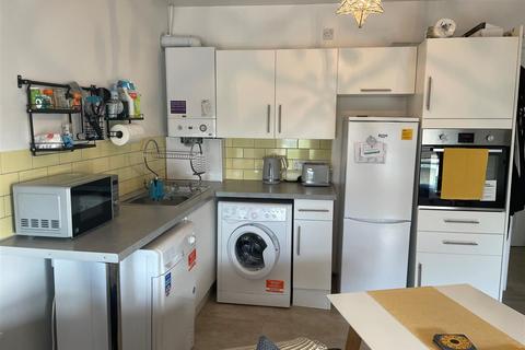 Flat 2, 20 Station Road, Burry Port, SA16 0LR