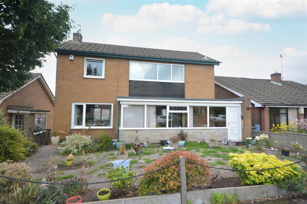 Middlebeck Drive, Arnold, Nottingham 4 bed detached house £450,000
