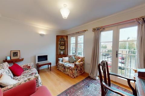 1, Albert Mews, 45 Albert Street, Ramsgate, CT11 9EX