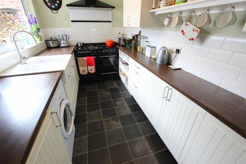 13 Bartlett Street, Darlington, DL3 6NB