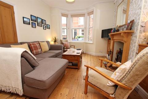 9 Abbots Road, Exeter, EX4 7AN
