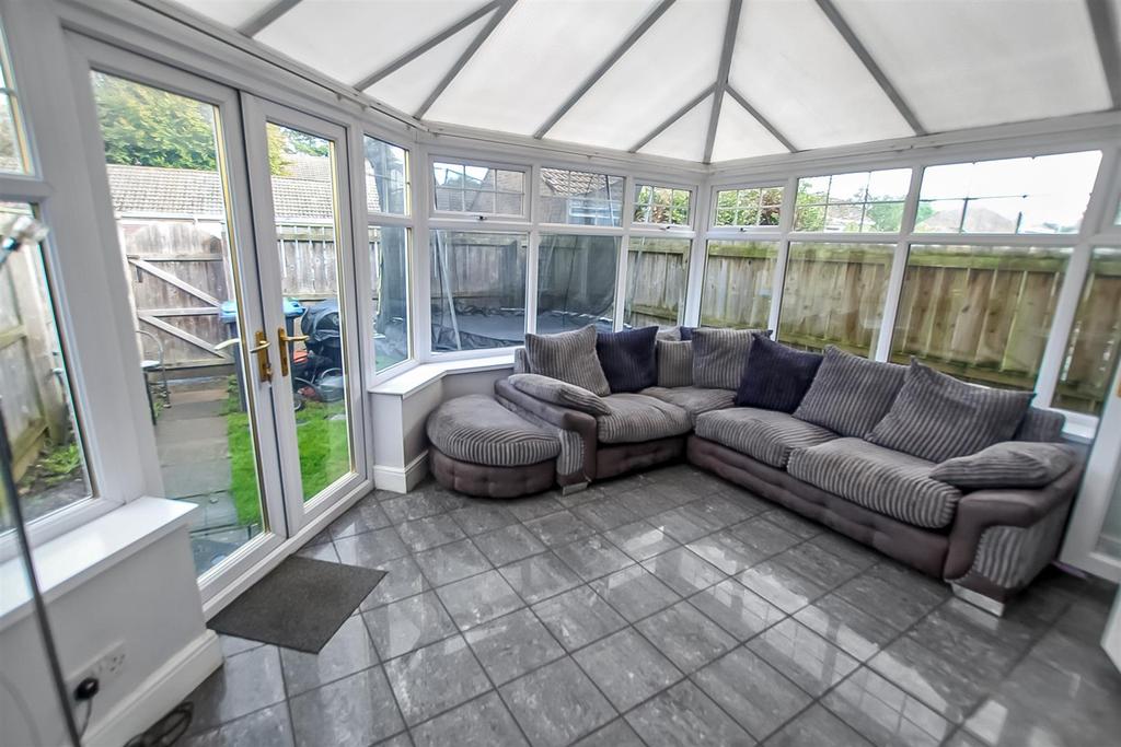 Zetland Hunt, The Chase, Newton Aycliffe 3 bed semidetached house £