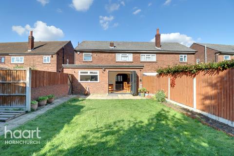 34 Ennerdale Avenue, Hornchurch, RM12 5JT