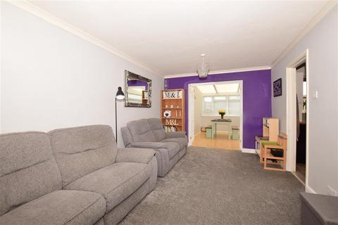 34 Chetwode Road, Tadworth, KT20 5PW