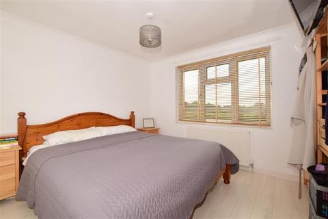 34 Chetwode Road, Tadworth, KT20 5PW