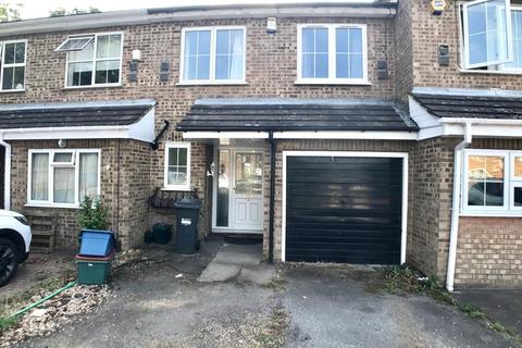undefined, Ruscombe way, Feltham TW14