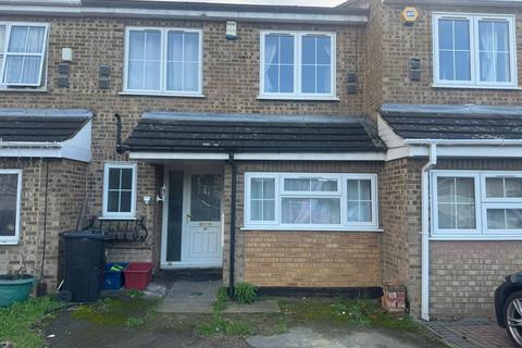 5 bedroom house to rent, Ruscombe way, Feltham TW14