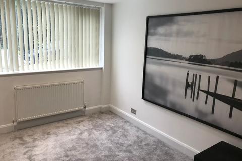 House share to rent - Barrow Hill Close, Worcester Park, Surrey, KT4