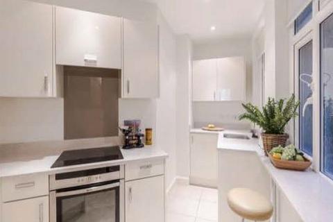 4 bedroom apartment to rent - London NW8