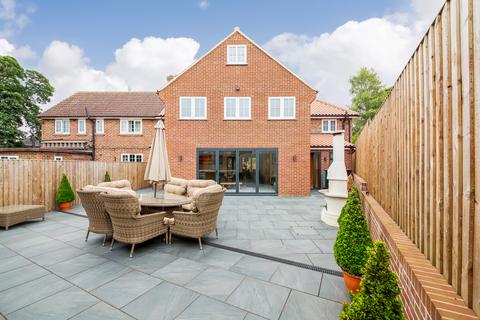 2 East View, Husthwaite, York, YO61 4QE