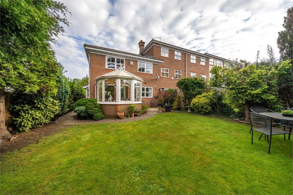 Regency Mews, Beckenham, Kent 4 bed end of terrace house £770,000